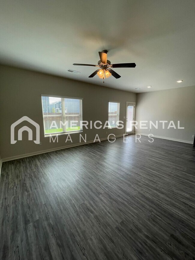 Building Photo - Home for Rent in McCalla!!! View with 48 Hours Notice!