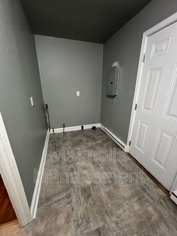 Building Photo - 1212 Parham St