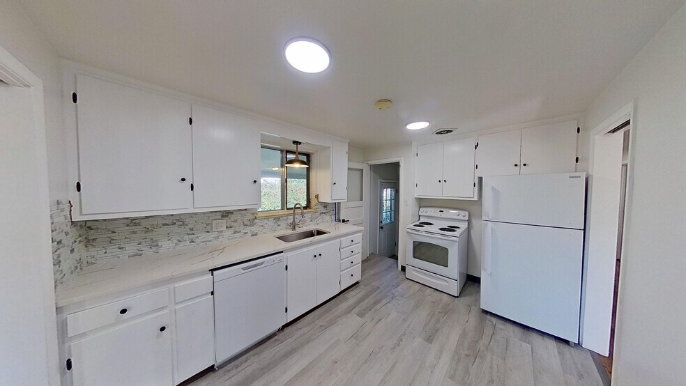 Building Photo - 2985 Reed St