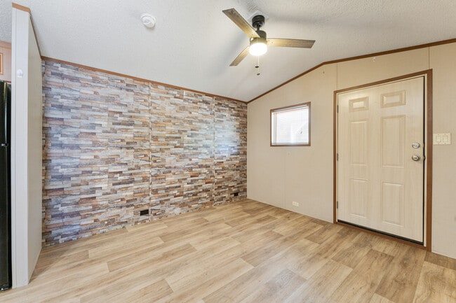 Building Photo - 720 Pritchett Ln