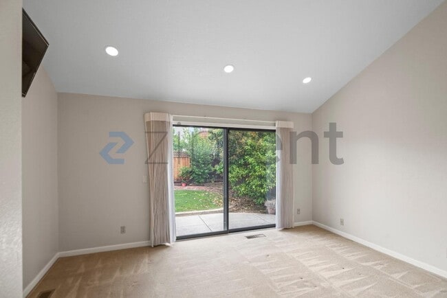 Building Photo - 4484 George Oaks Dr