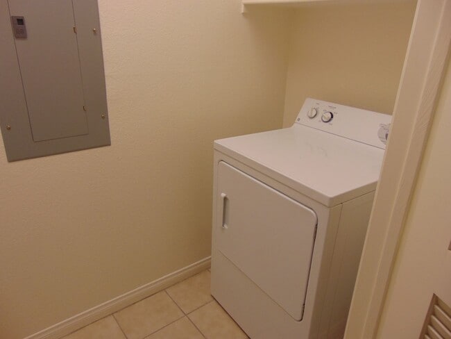 Building Photo - Manhattan Mid Rise Condo-Tile and Laminate-No Carpet