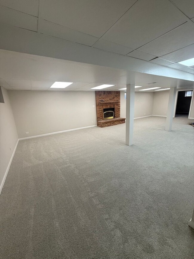 Building Photo - Beautifully Remodeled Westminster Ranch