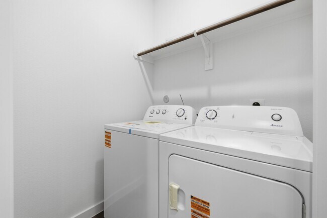 Building Photo - 413 Stonework Garden Ln