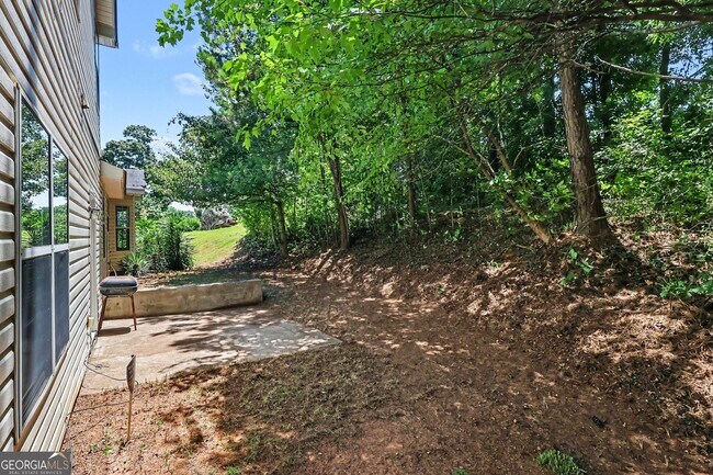 Building Photo - 2233 Glen Briar Way
