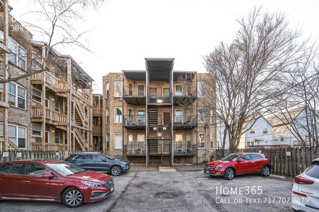 Building Photo - 6435 S Kenwood Ave