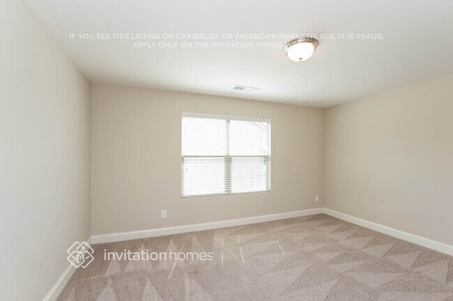 Building Photo - 5337 Roberta Crossing Dr