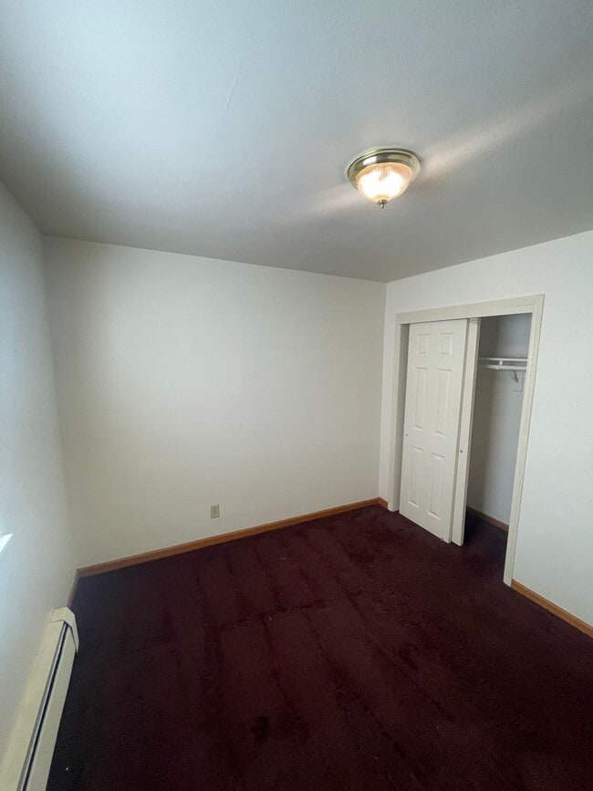 Interior Photo - 7708 W National Ave