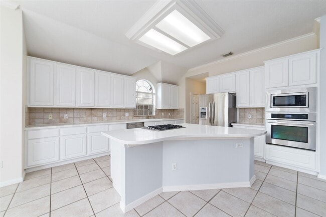 Building Photo - 12215 Salmon Creek