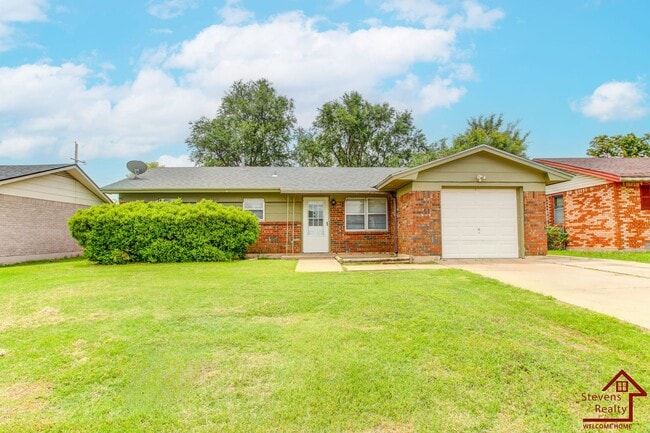 Building Photo - 4910 NW Pollard Ave