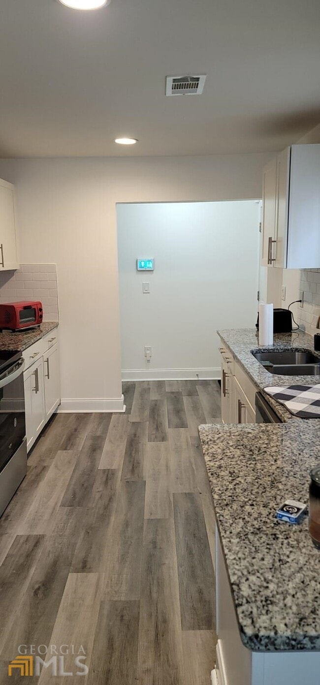 Building Photo - 2558 Oldknow Dr NW