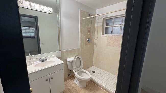 Building Photo - 16005 SW 107th Ct