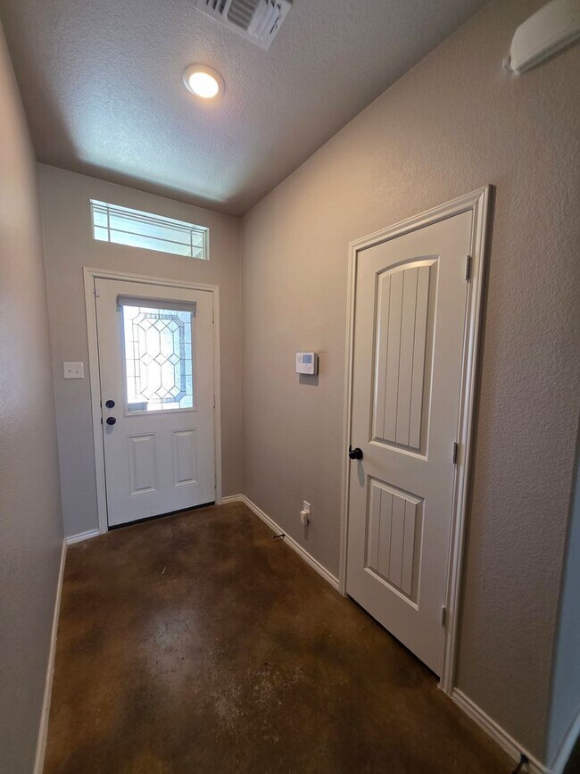 Building Photo - 3103 Goblin Dr