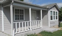 Building Photo - 107 N Kates Ave