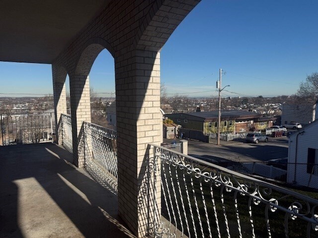 Building Photo - 17 Seaview Ave