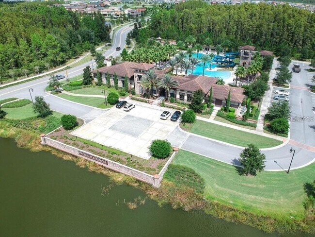 Building Photo - 4567 Tivoli Dr