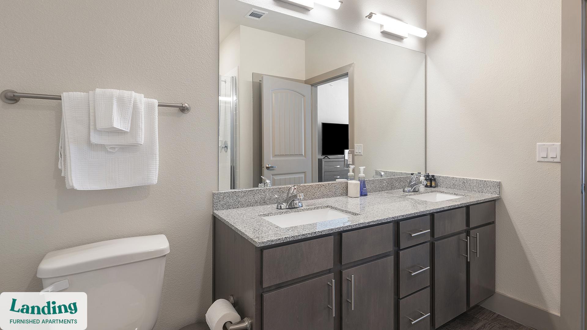 Building Photo - 12500 Shadowglen Trce