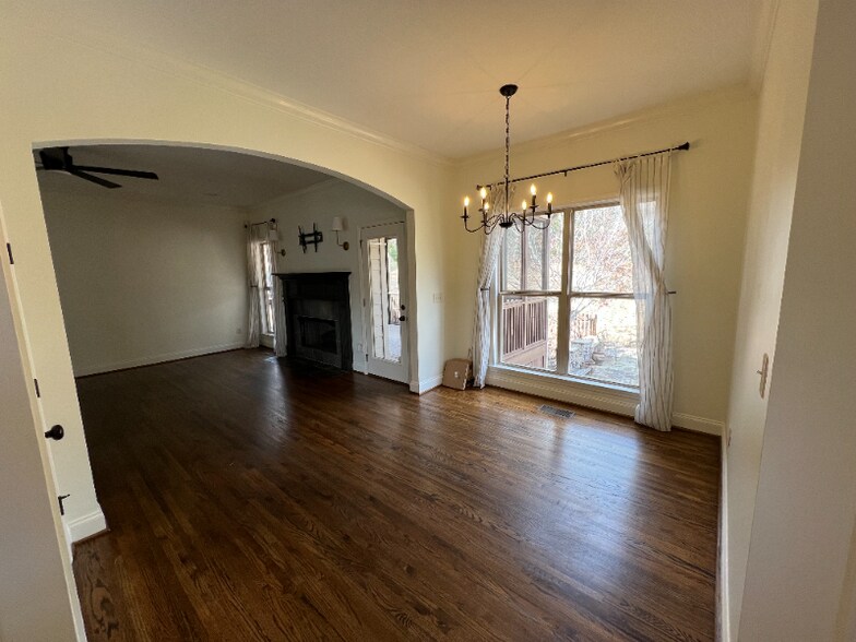 Building Photo - 1096 Long Leaf Lake Dr