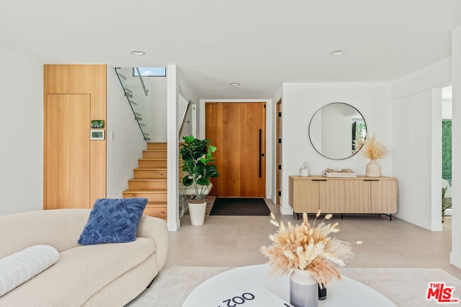 Building Photo - 17045 Otsego St