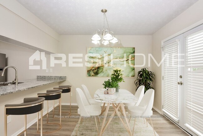 Building Photo - 1283 Old Countryside Cir