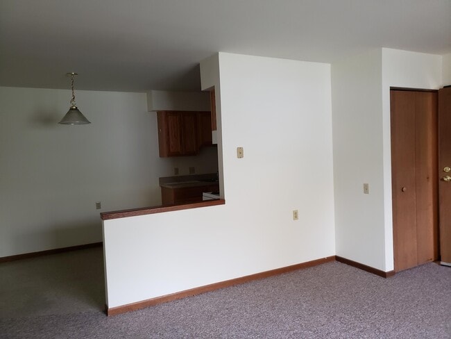 Primary Photo - Sunrise Apartments