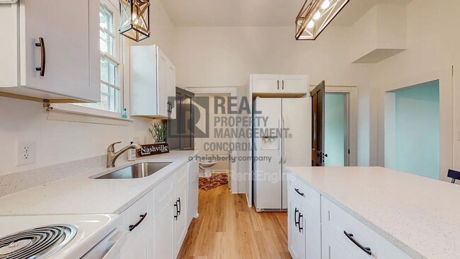 Building Photo - 112 High St