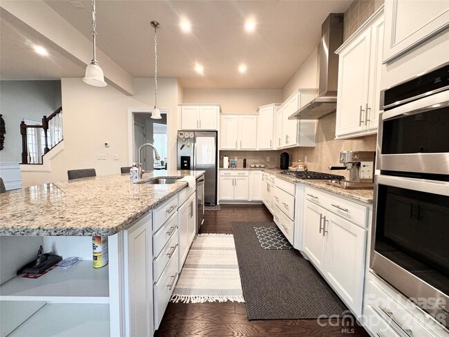 Building Photo - 10112 Pinecroft Creek Ln