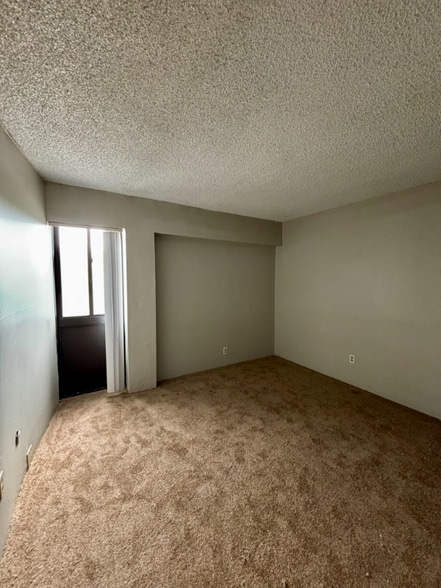 Building Photo - 1400 Millersport Hwy