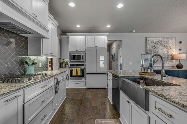 Building Photo - 2630 E Bayside Xing