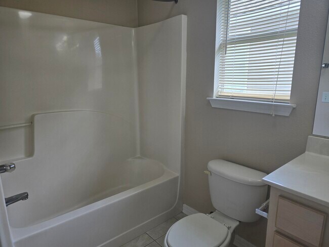 Building Photo - 7720 Lola Cir