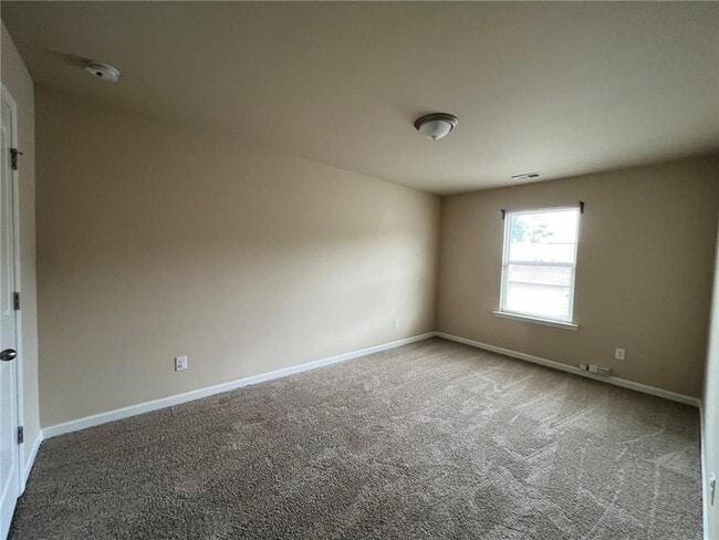 Building Photo - 3220 Blue Springs Trace