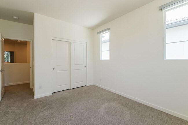 Building Photo - 8255 Sophie Ct