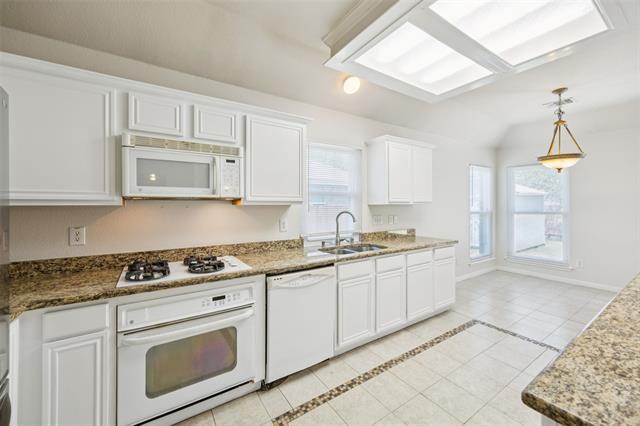 Building Photo - 7806 Albany Dr