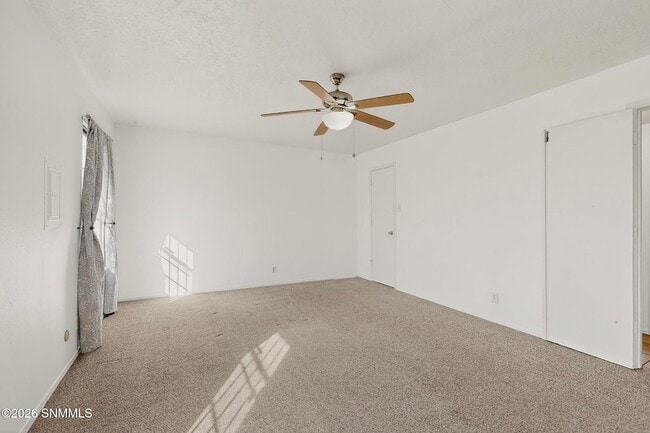 Building Photo - 8120 Ruidoso Rd NE