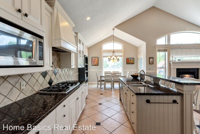 Building Photo - 6 br, 4.5 bath House - 9947 N Yorkshire Ct