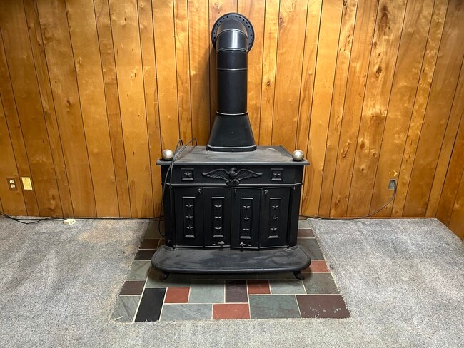 Building Photo - 1354 Catalpa Dr