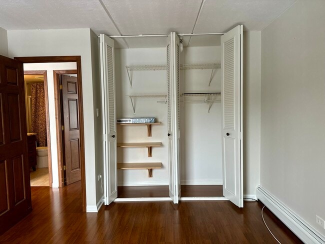 Building Photo - 5125 Blodgett Ave