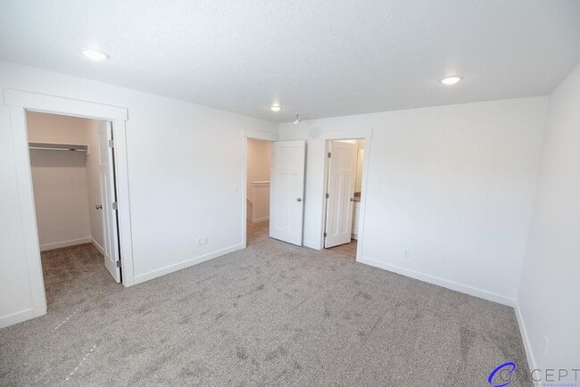 Building Photo - Sienna Village Townhomes