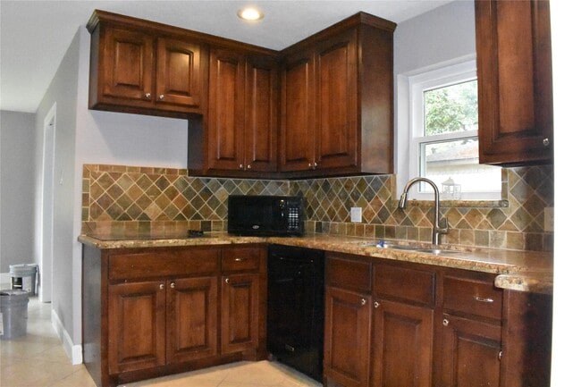 Building Photo - 19419 Craigchester Ln