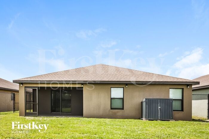 Building Photo - 354 Shadow Lakes Dr