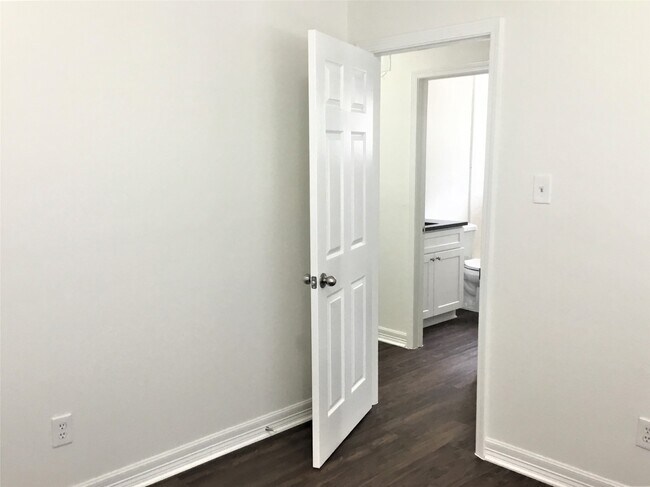 Building Photo - 9151 Autumn Harvest Dr