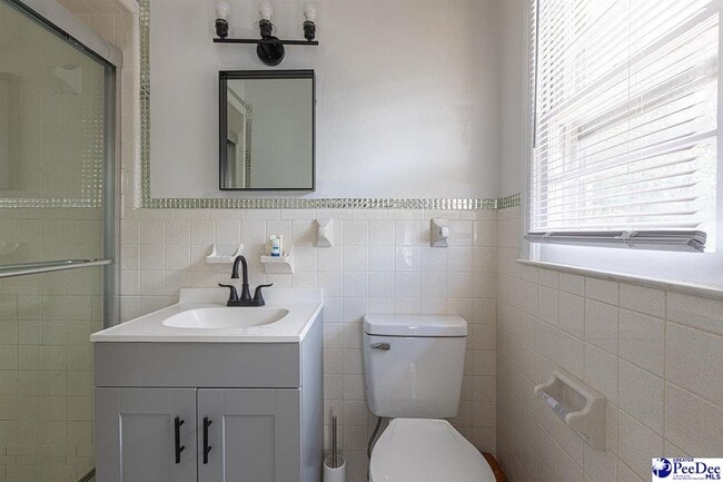 Building Photo - 2318 W Heron Dr