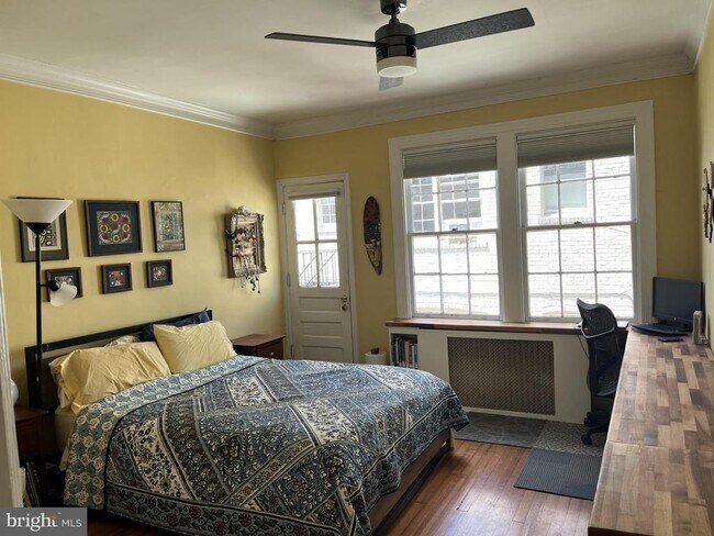 Building Photo - 1404 26th St NW