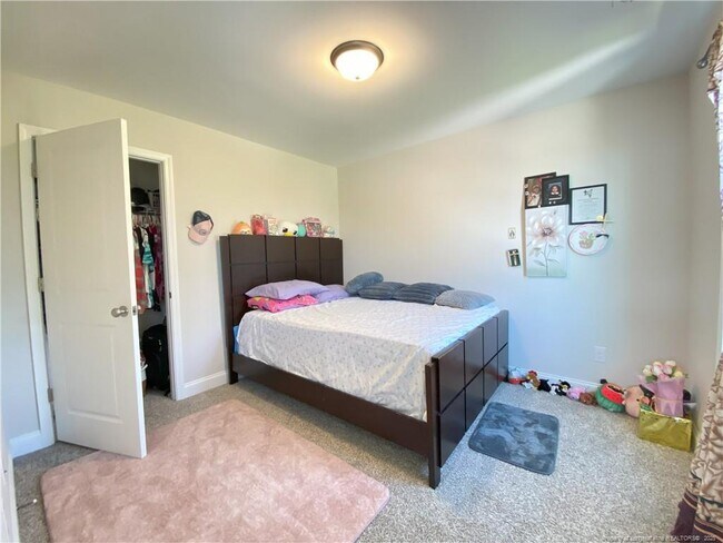 Building Photo - 5944 Rosser Pittman Rd