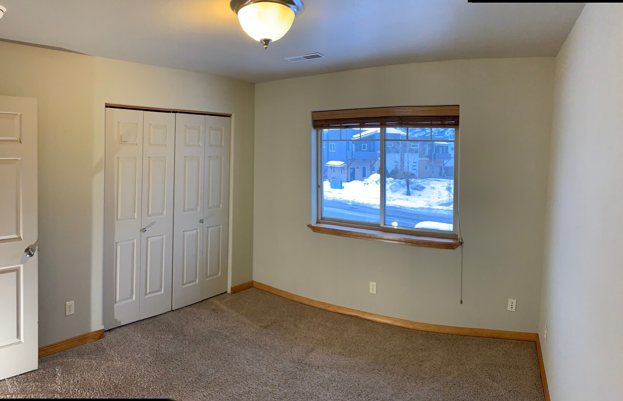 Building Photo - 2947 N 27th Ave