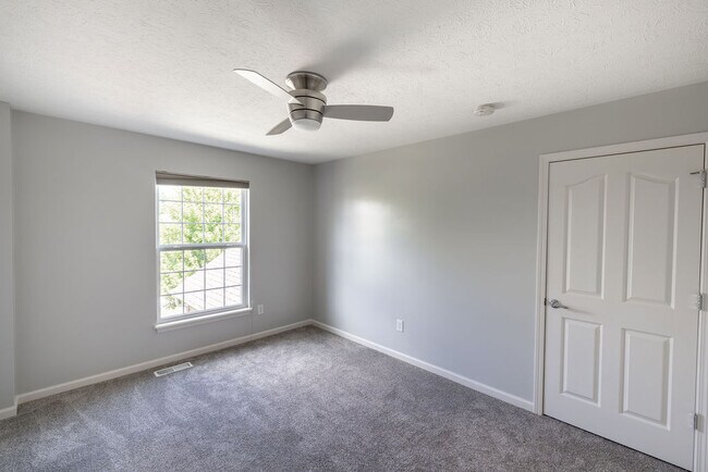 Building Photo - 8965 Snowberry Court