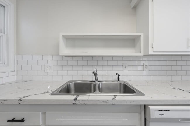 Building Photo - Spacious South San Francisco Home with Large Backyard, Garage & In-Unit Laundry