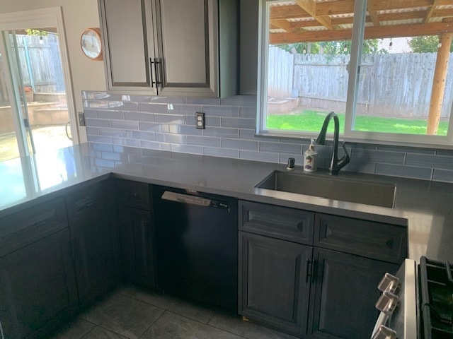 Building Photo - 258 Mountain View Dr