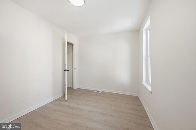 Building Photo - 2636 Lauretta Ave