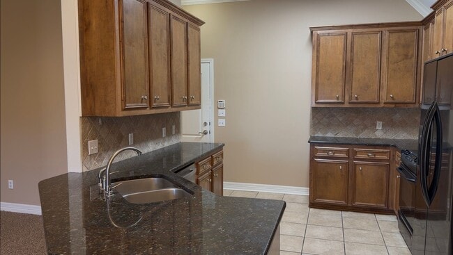 Building Photo - Lovely Home for Lease in Plantation Trace Garden Homes - Bossier City, LA 71112